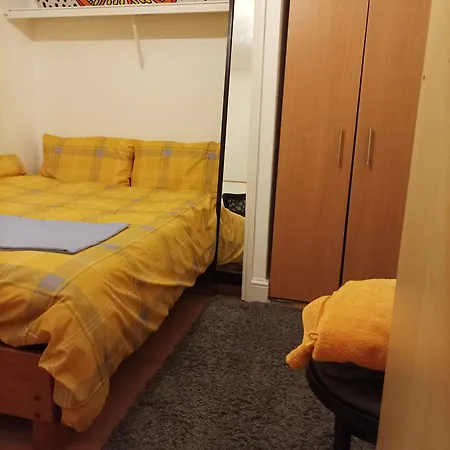 Unknownrooms Лондон Экстерьер фото