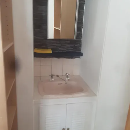 Unknownrooms Лондон Экстерьер фото